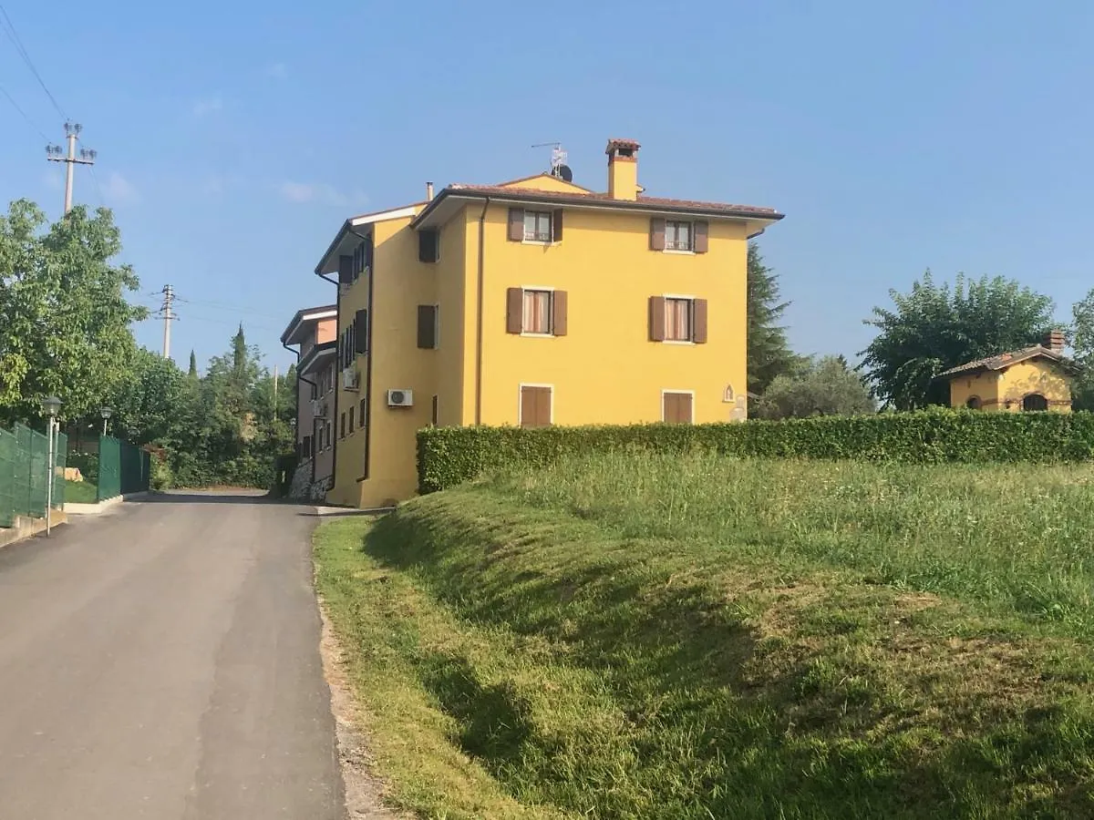 Apartment Rosa Bourbon Lazise